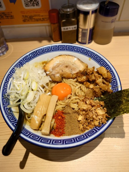 「カレーまぜそば」@狼煙 浦和店の写真