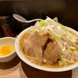 国産豚大ラーメン(600g)＋生卵＋生卵＋長ネギ