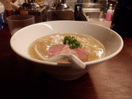 「あっさり　塩」@ラーメンバル ゆきかげの写真