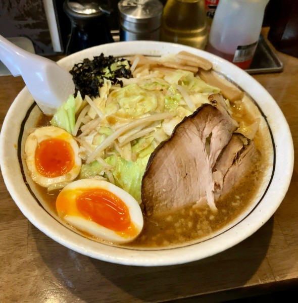 「スルガデラックス 並￥850」@メンや するがの写真