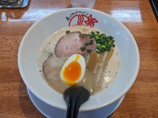 「こくとんラーメン（塩・並）」@あいつのラーメン かたぐるま 北野白梅町店の写真