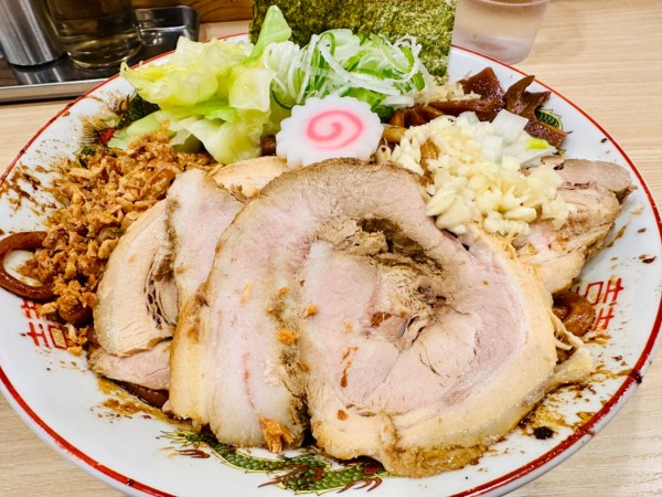 「六等星油そばブラック【1200円】」@麺や 六等星の写真