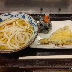 丸亀製麺 新越谷VARIE店の画像