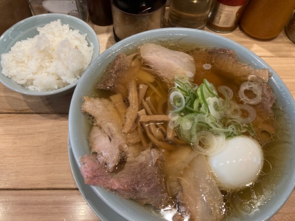 「中華そば　ゆで玉子」@シンちゃんラーメンの写真