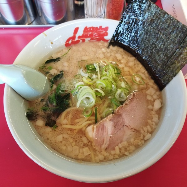 「醤油ラーメン」@ラーメン山岡家 大泉店の写真