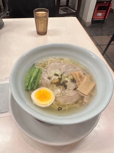 「ホタテが香る塩らーめん」@登竜門の写真