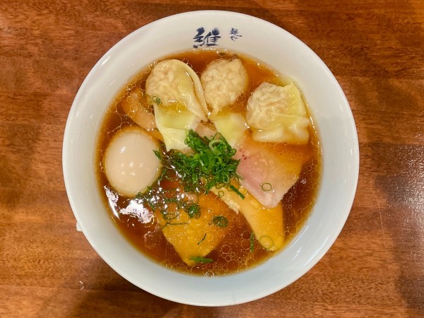 「特醤油らぁ麺」@麺や維新の写真
