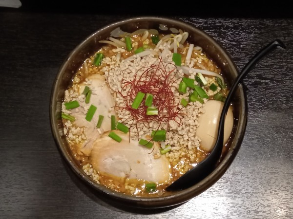 「特製みそカレーらーめん」@東京スタイルみそラーメン ど・みそ 東京ポートシティ竹芝店の写真