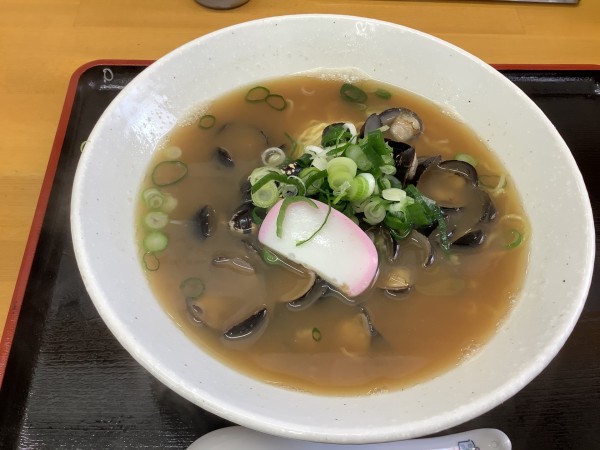 「しじみラーメン　950円」@中華そば 岩三郎の写真