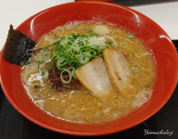 「名古屋とんこつラーメン(850円)」@Highway ラの壱の写真