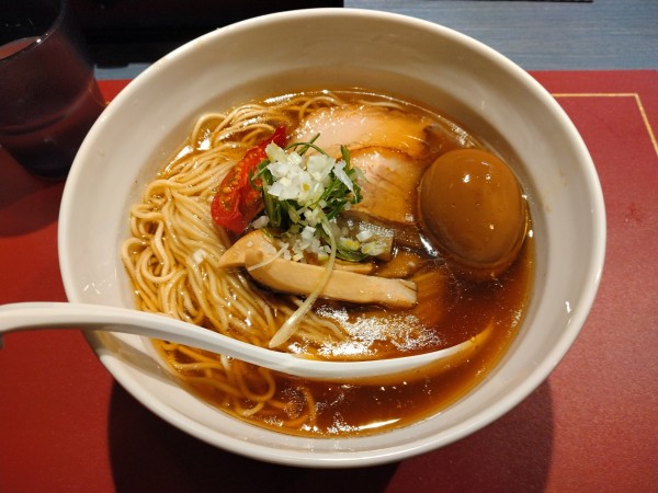 「コンソメらーめん(醤油)味玉入¥1100-」@Craft Ramen BiTの写真