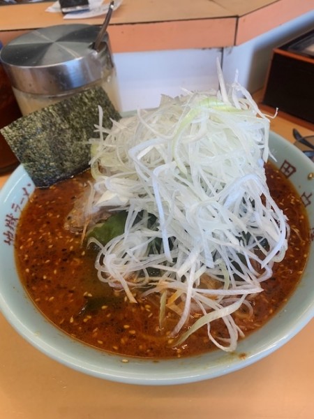 「地獄ラーメン上級 900円　ライス 100円」@地獄ラーメン 田中屋の写真