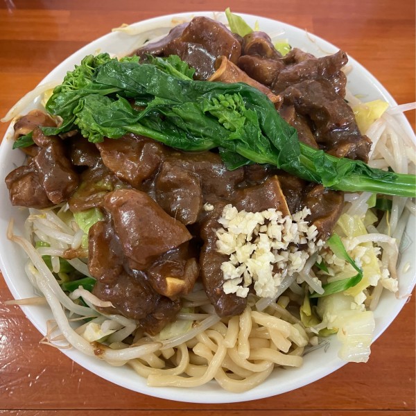 「もつカレー野菜1100円(ｽｰﾌﾟ完飲-50円)」@ラーメンあや 2号店の写真