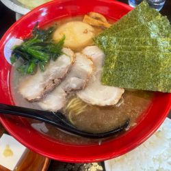 特製醤油ラーメン大盛り➕無料ライス