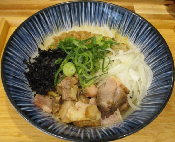 「まぜそば　950円」@ハちゃんラーメンの写真