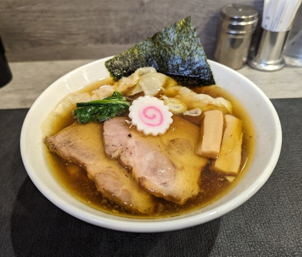 「海老ワンタン麺（醤油）」@手打ち 蓮の写真