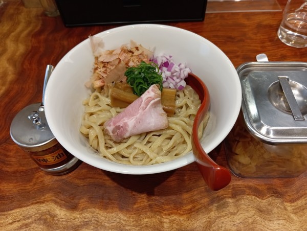 「油そば(¥900）」@三馬路 東京店の写真