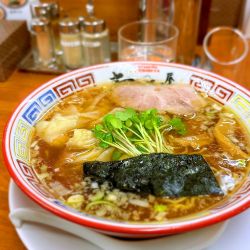 ワンタンそば（醤油）