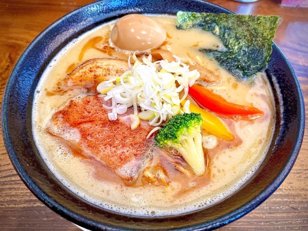 「濃厚塩そば(930円)、味玉(CP)」@麺匠 ことぶきの写真