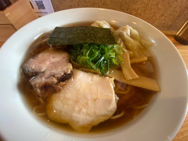 「支那そば(黒)」@支那そば くろ田の写真