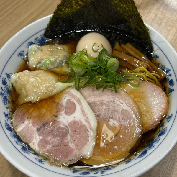 「特製ラーメン 1,320円」@覆めん 花木の写真