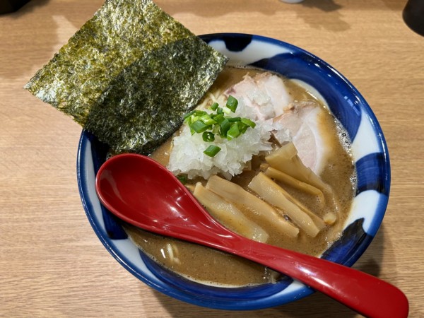 「濃厚中華そば（中華そばを大盛りにする）」@濃厚つけそば・中華そば のぶ良しの写真