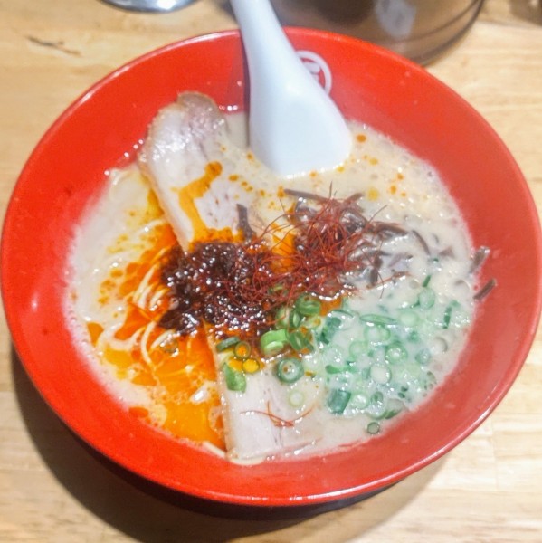 「赤辛辛らーめん 替玉」@豚骨らーめん 福の軒 秋葉原店の写真