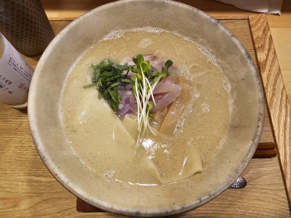 「真鯛そば白湯　980円」@真鯛そば はなたばの写真