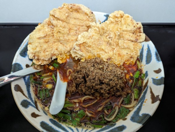 「【限定】台湾らーめんミニ揚チキン添え」@自家製麺SHINの写真