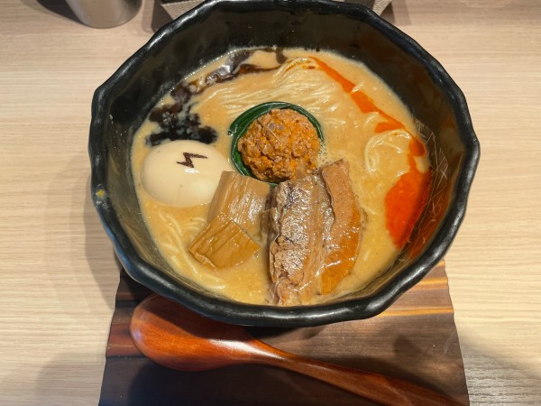 「鶏どろろ味噌 雷玉子付き」@創作らーめん style林の写真