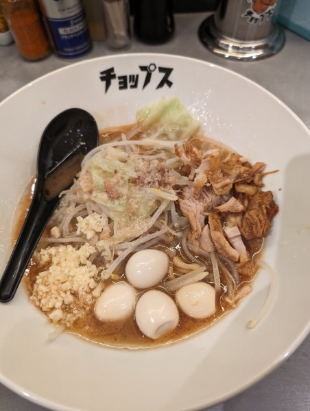 「ラーメン 小 ＋うずらたまご」@まぜそば たまに らーめん チョップスの写真