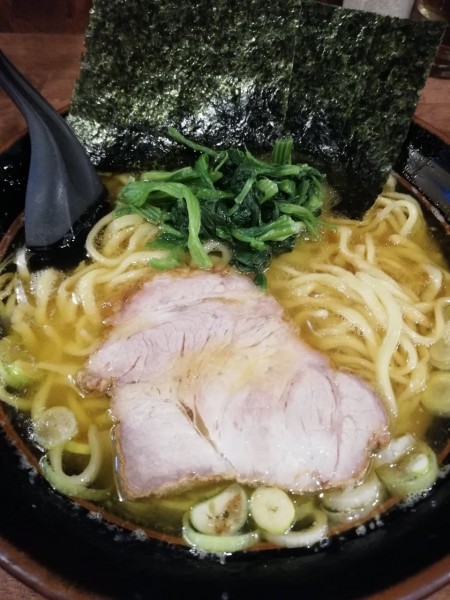 「ラーメン」@横浜家系 まるに家の写真