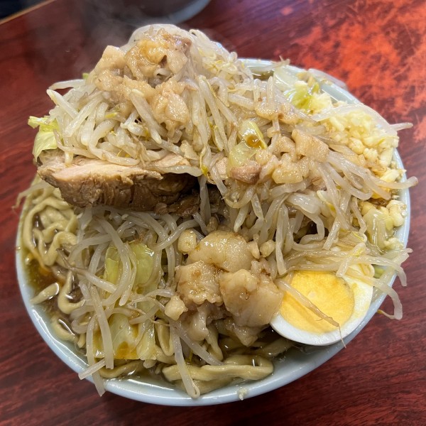 「ラーメン普通『コール』全部」@ラーメン富士丸 神谷本店の写真
