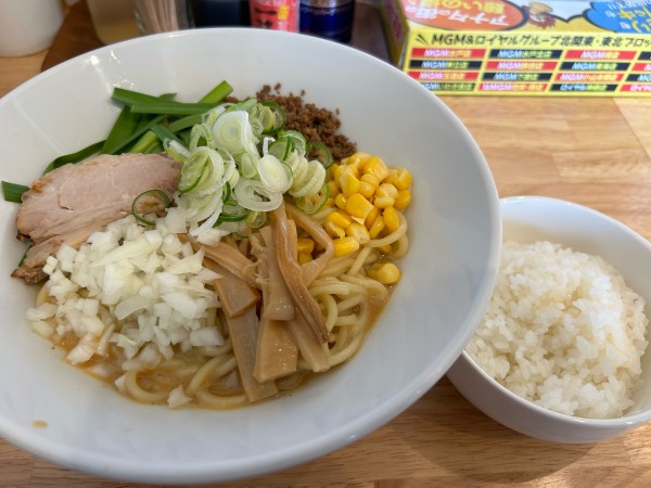 「【新メニュー】味噌まぜそば900円、追い飯50円」@ふる川の写真