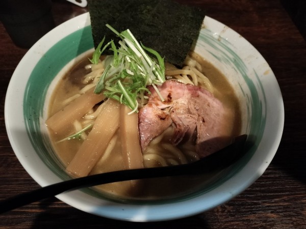 「らぁめん　950円」@自家製麺 麺屋 利八の写真
