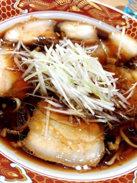 「中華そば」@ぶた斬り 以蔵の写真