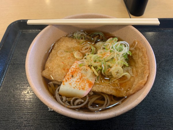 「きつねそば 550円」@富士見食堂の写真