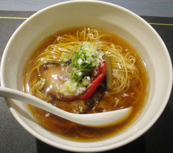 「コンソメらーめん（醤油）1000円」@Craft Ramen BiTの写真