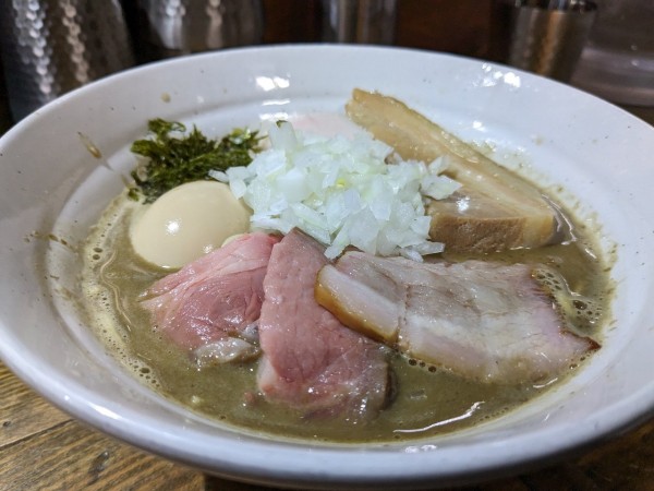 「特製濃厚煮干し1400円 味付け和え玉250円」@ラーメン屋ジョンの写真