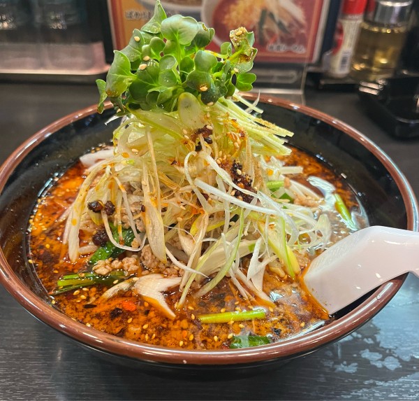 「うま辛ラーメン大辛(820円)＋大盛り(100円)」@東麺房 本庄駅前店の写真