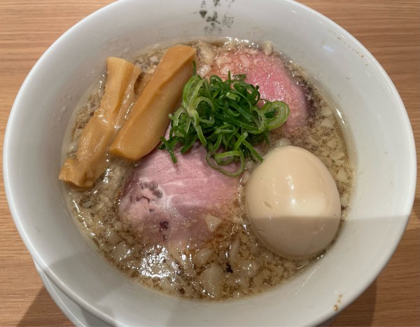 「特製背脂醤油」@らぁ麵 はやし田 相模原鵜野森店の写真