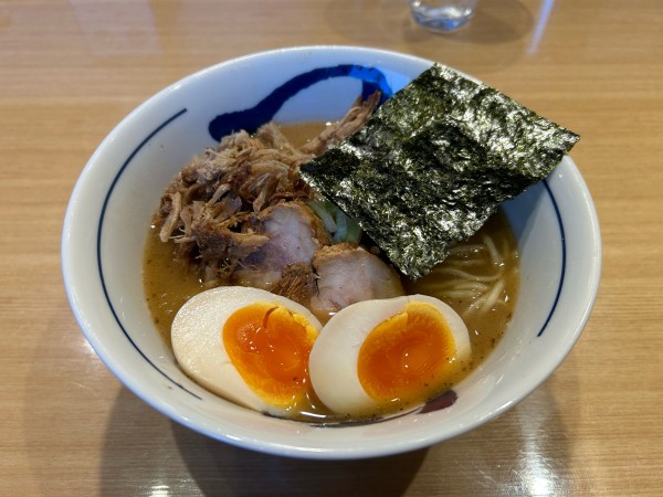 「濃厚豚崩しらーめん」@つじ田 豊洲店の写真