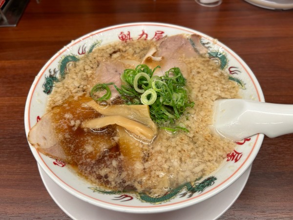 「特製醤油ラーメン」@ラーメン魁力屋 五反田店の写真