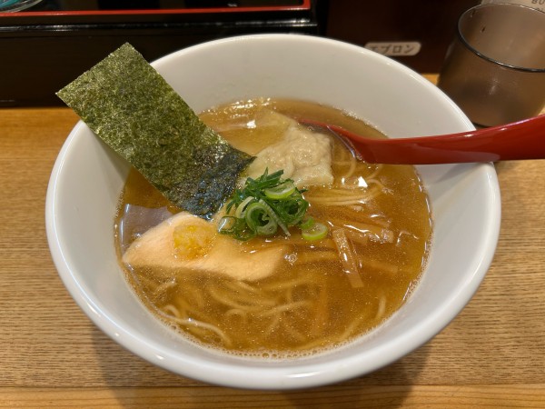 「鯛煮干しらーめん」@麺屋正路の写真
