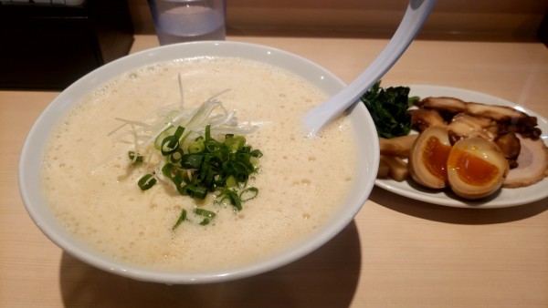 「特製醤油」@鶏白湯らーめん 叶の写真