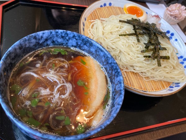 「江戸つけめん少なめ（半玉付）880円」@らーめんばる ととやの写真