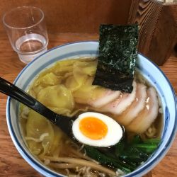 チャーシューワンタン麺