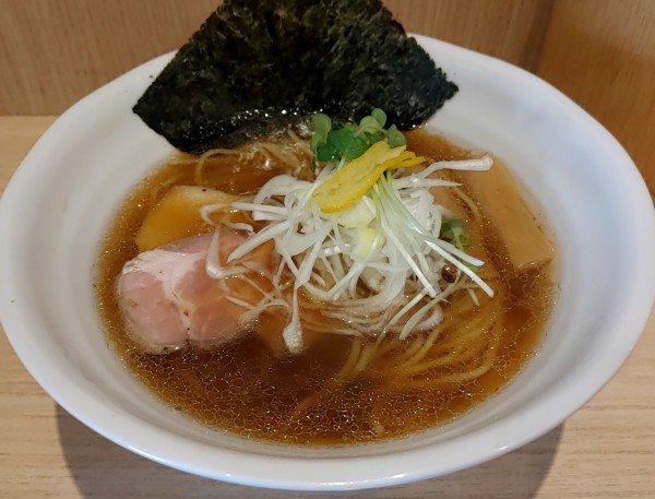 「黒らーめん（880円）」@麺処 しかての写真