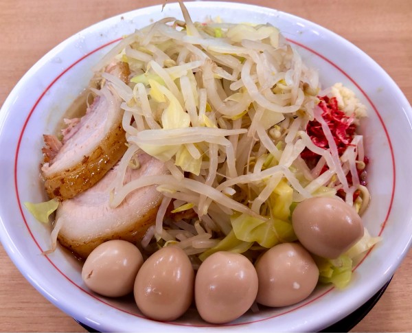 「大ラーメン 　うずら　小エビ」@ラーメンハマコー 六浦店の写真