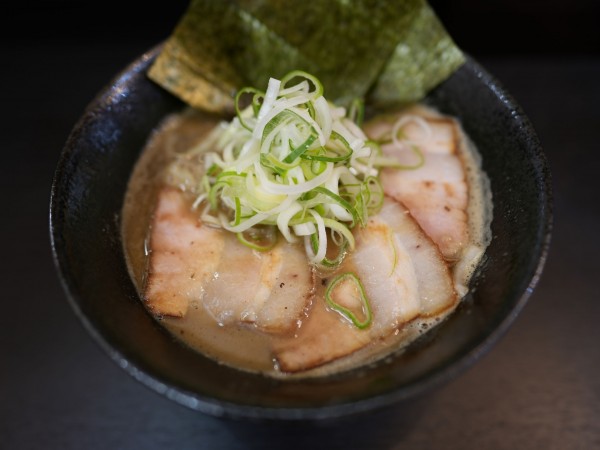 「焼きあごらーめん」@麺屋なにがしの写真
